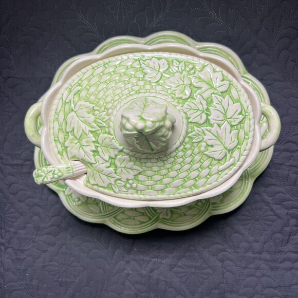 VTG Green Leaf Lattice Ceramic Soup Tureen Gravy Boat Platter Set w/Ladle Server - Picture 1 of 13